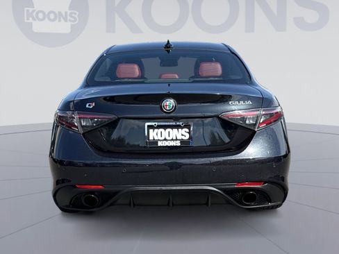Used 2024 Alfa Romeo Giulia Veloce AWD/4WD image 5