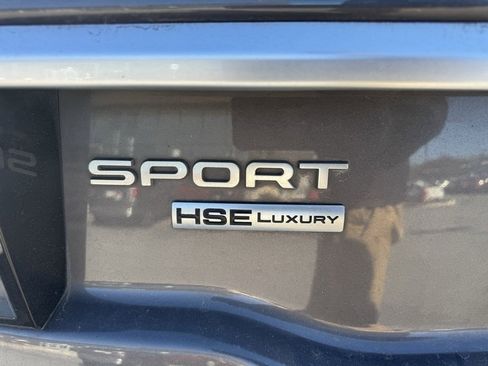 Used 2016 Land Rover Discovery Sport HSE Luxury image 5