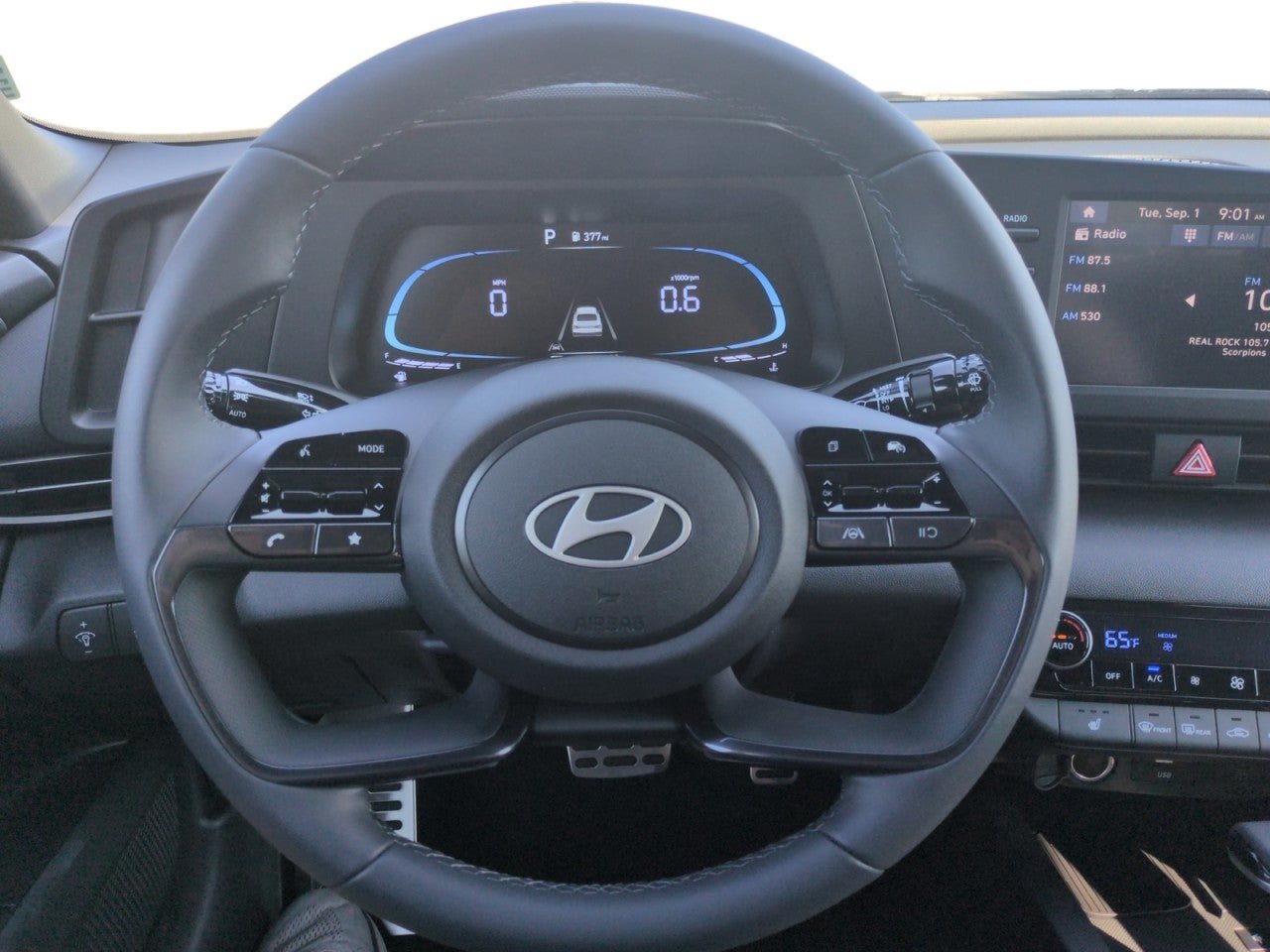 New 2026 Hyundai Elantra SEL Sport FWD image 16