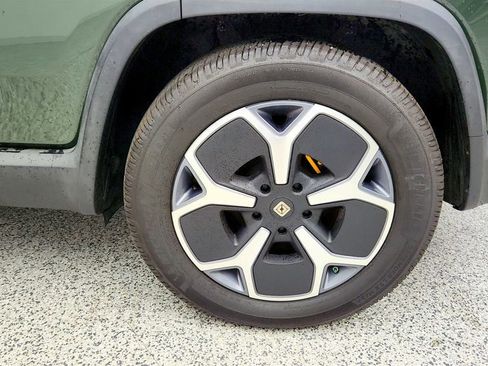 Used 2024 Rivian R1S Adventure AWD/4WD image 9