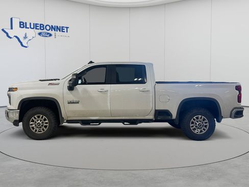 Used 2025 Chevrolet Silverado 2500 LT w/ Texas Edition AWD/4WD image 8