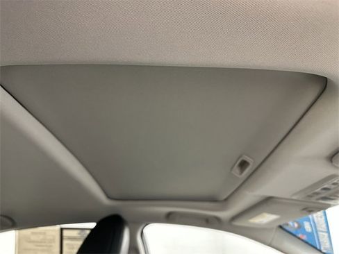 Used 2020 Honda Insight Touring image 24