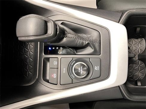 Used 2024 Toyota RAV4 LE image 26