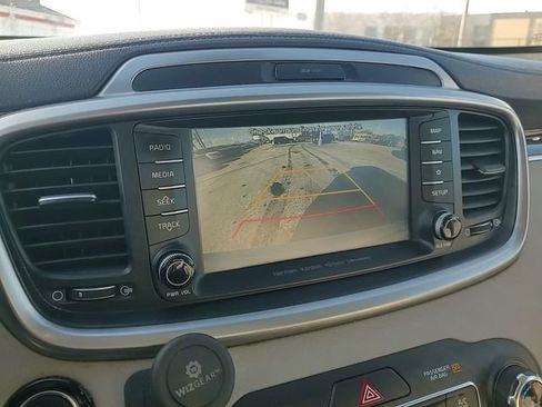 Used 2019 Kia Sorento EX w/ EX Touring Package image 21