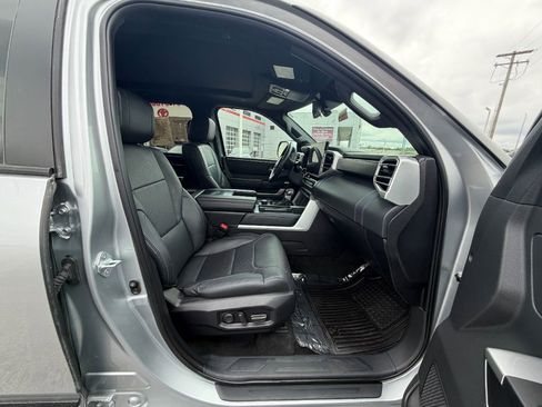 Used 2024 Toyota Tundra Platinum AWD/4WD image 14