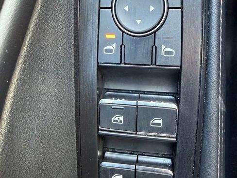 Used 2023 Nissan Rogue SL w/ SL Premium Package image 19