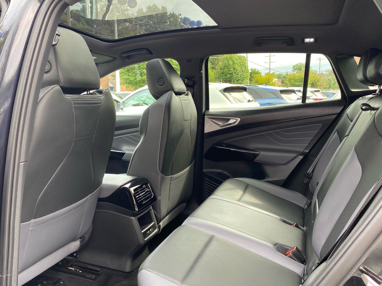 Certified 2023 Volkswagen ID.4 Pro S AWD/4WD image 20