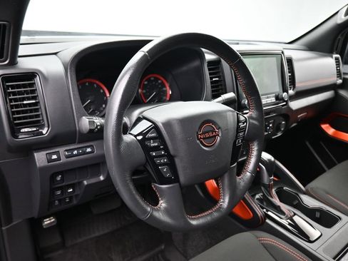 Used 2023 Nissan Frontier PRO-4X w/ Technology Package image 13