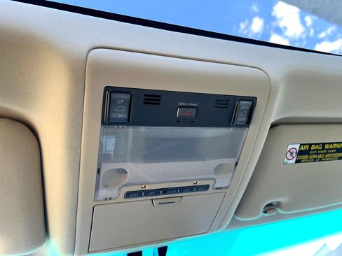 Used 2013 Lexus LX 570 4WD image 26