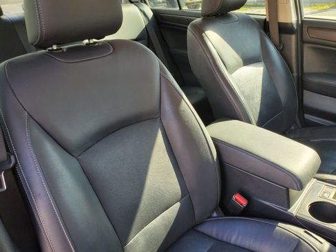 Used 2017 Subaru Legacy 3.6R Limited image 40