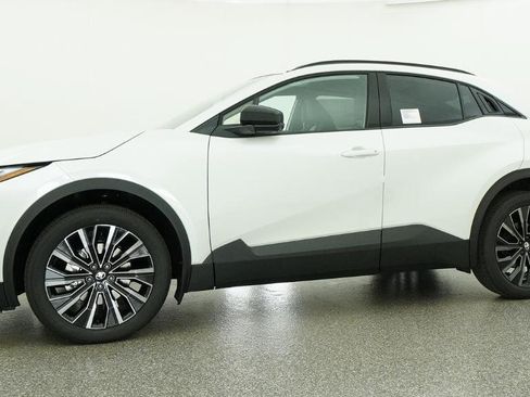 New 2026 Toyota C-HR AWD/4WD image 32