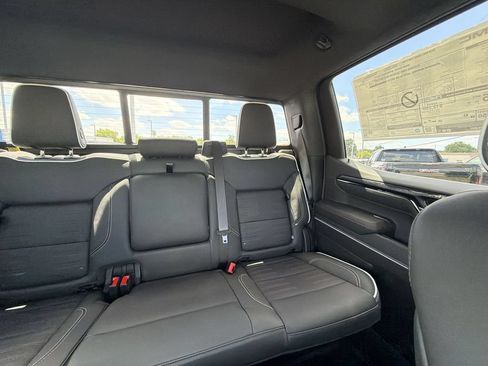 New 2026 GMC Sierra 1500 AT4X AWD/4WD image 13