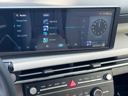 New 2026 Hyundai Tucson SE image 18