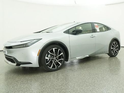 New 2026 Toyota Prius Plug-In Hybrid FWD image 17