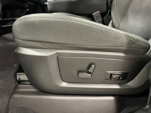 Used 2024 RAM 2500 Big Horn w/ Night Edition image 16