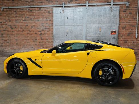 Used 2014 Chevrolet Corvette Stingray Coupe w/ 2LT Preferred Equipment Group RWD image 10
