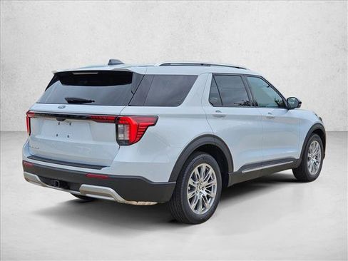 New 2026 Ford Explorer Platinum RWD image 2