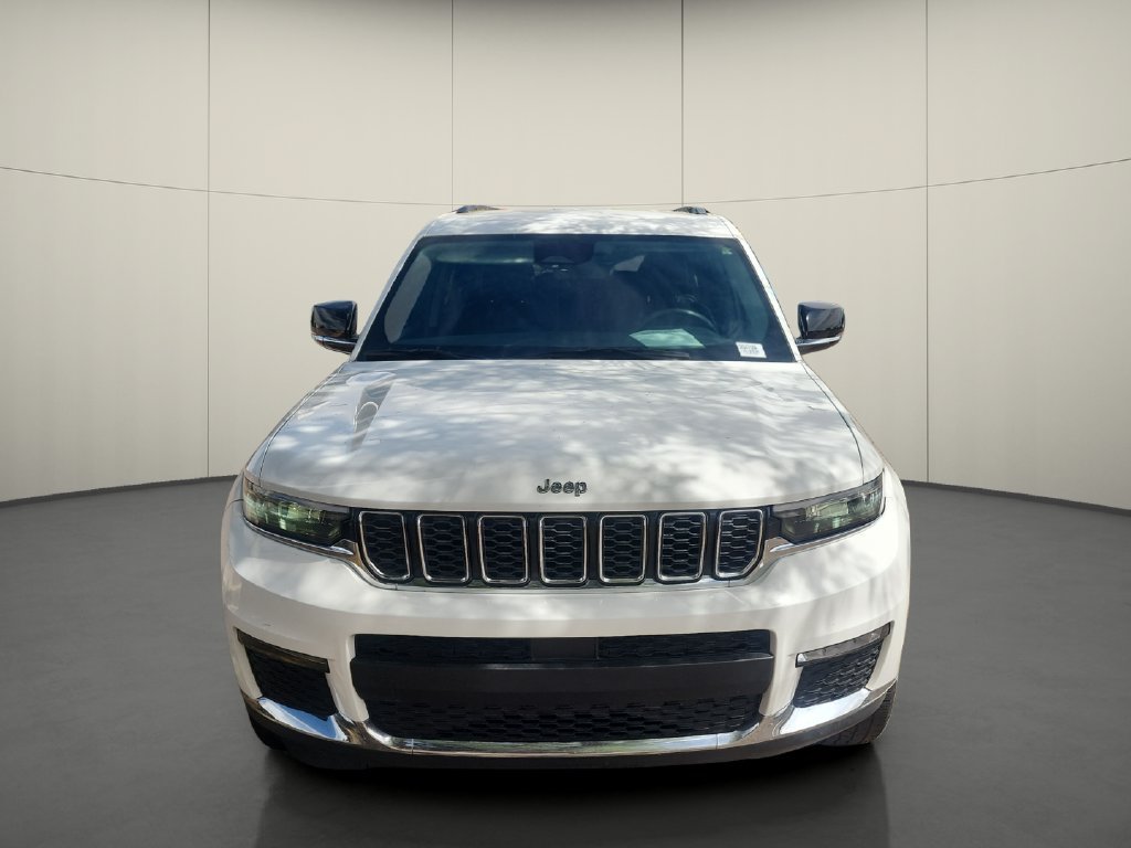 Used 2021 Jeep Grand Cherokee L Limited RWD image 2