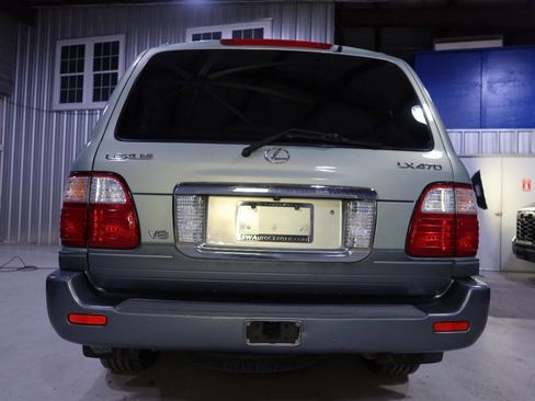 Used 2005 Lexus LX 470 4WD image 4