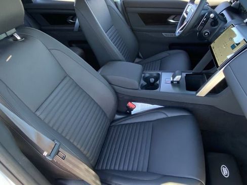 New 2025 Land Rover Discovery Sport S AWD/4WD image 11