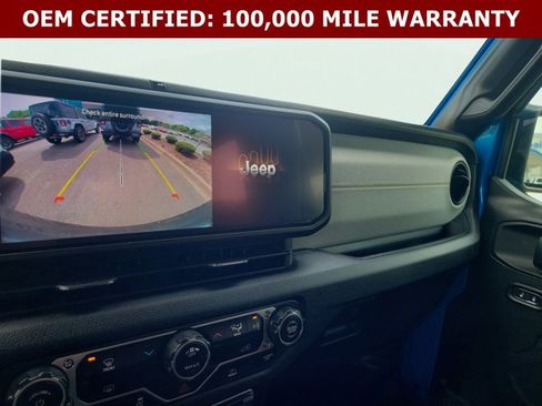 Certified 2025 Jeep Wrangler Sport AWD/4WD image 34