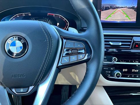 Used 2022 BMW 530i w/ M Sport Package image 24