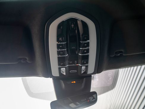 Used 2023 Porsche Macan GTS AWD/4WD image 11