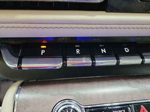 Used 2024 Lincoln Aviator Reserve w/ Elements Package Plus image 42