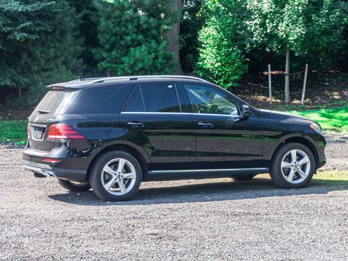 Used 2018 Mercedes-Benz GLE 350 4MATIC w/ Premium 1 Package image 9
