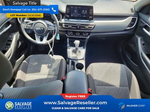 Used 2022 Kia Seltos LX AWD/4WD image 11