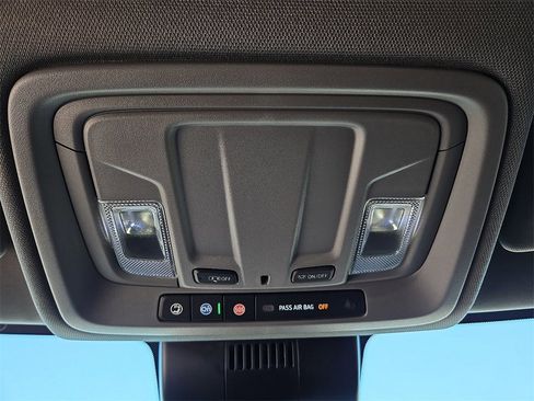 Used 2022 GMC Sierra 1500 Elevation w/ LPO, Elevation Black Package image 28