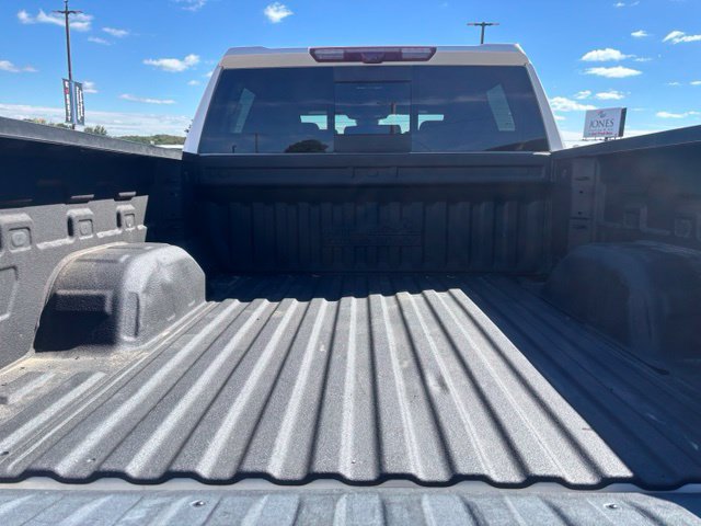 Used 2024 Chevrolet Silverado 1500 High Country AWD/4WD image 10