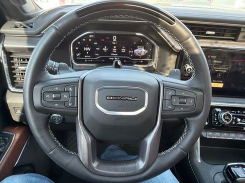Used 2025 GMC Sierra 1500 Denali Ultimate AWD/4WD image 17