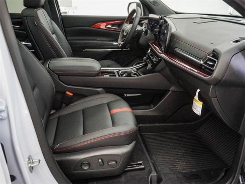 New 2026 Chevrolet Traverse RS w/ LPO, Floor Liner Package image 14