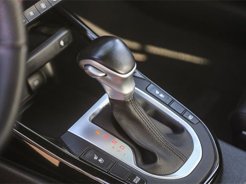 Used 2023 Kia Forte GT-Line w/ GT-Line Premium Package image 20