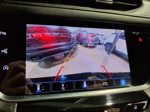 Used 2023 Cadillac XT5 Sportv w/ Technology Package image 21