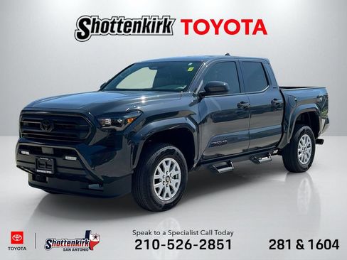 Certified 2025 Toyota Tacoma SR5 AWD/4WD image 1