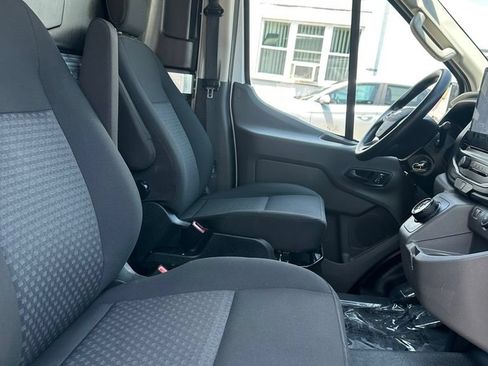 Used 2023 Ford E-Transit Medium Roof RWD image 26
