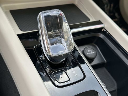 Certified 2026 Volvo XC60 B5 Ultra w/ Protection Package Premier image 14