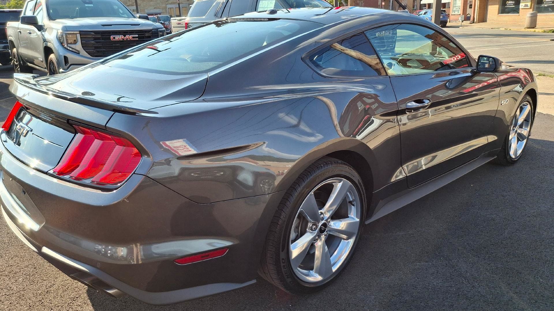 Used 2019 Ford Mustang GT Premium RWD image 6