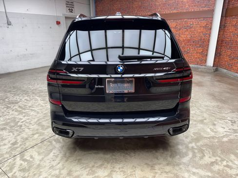 Used 2027 BMW X7 xDrive40i w/ M Sport Package AWD/4WD image 5