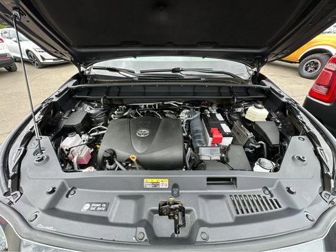 Used 2022 Toyota Highlander XSE image 43