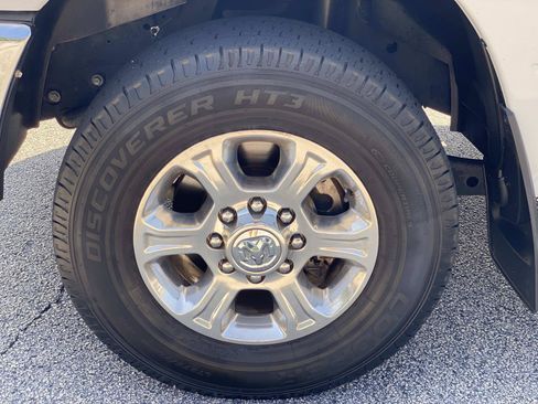 Used 2019 RAM 2500 Big Horn AWD/4WD image 13