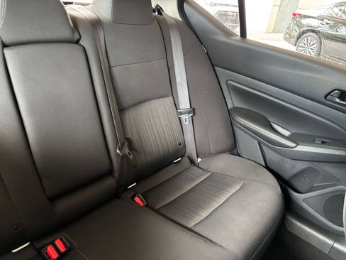 Used 2025 Nissan Altima 2.5 SV FWD image 32