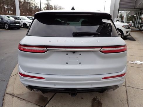 New 2026 Lincoln Corsair Premiere image 4