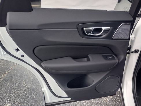 New 2026 Volvo XC60 B5 Ultra w/ Climate Package image 17