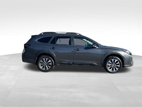Used 2025 Subaru Outback Limited w/ Popular Package #2 image 9