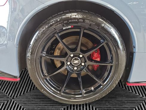 Used 2024 Nissan Z NISMO w/ Floor Mat Package RWD image 14