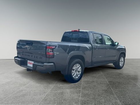 Used 2022 Nissan Frontier SV w/ Technology Package AWD/4WD image 5