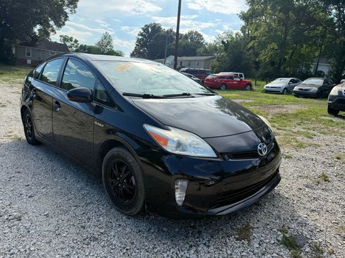 Used 2012 Toyota Prius One image 1